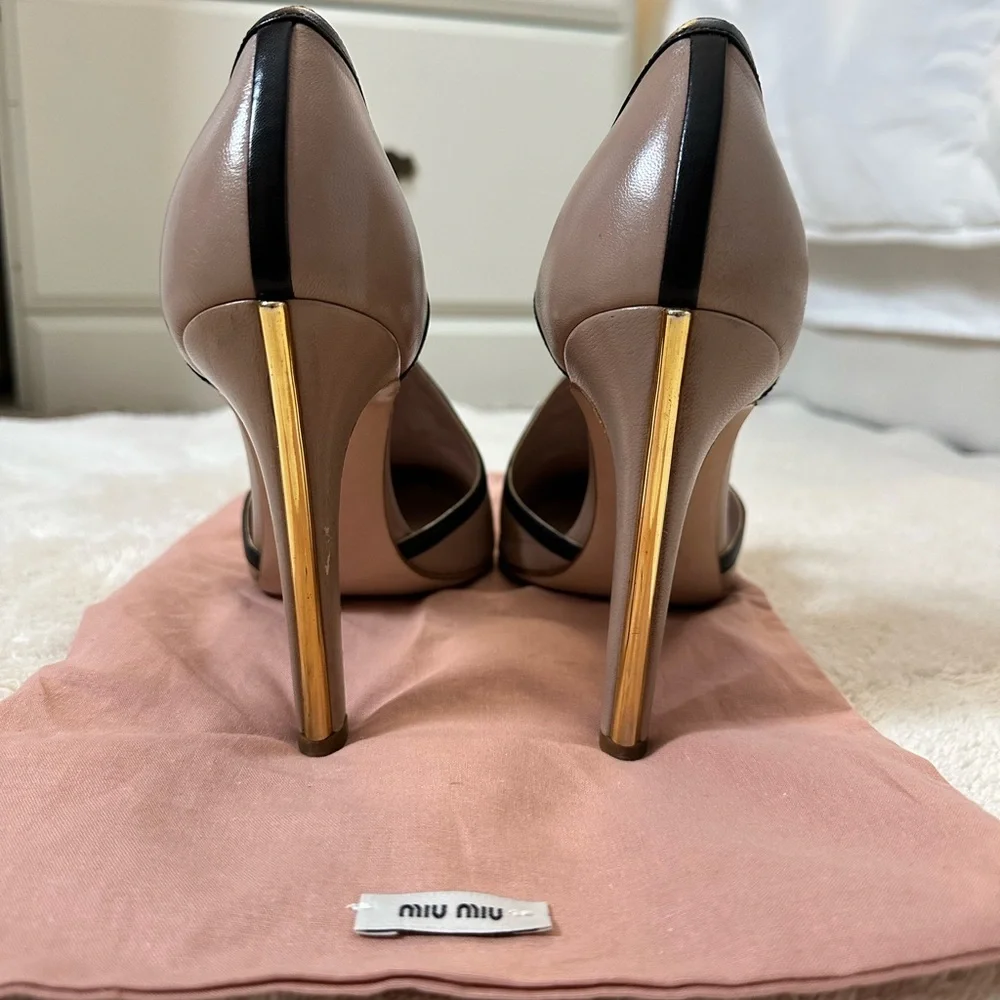 ⚠️‼️Vintage Miu Miu 2006 Pumps‼️⚠️ - Picture 5 of 6